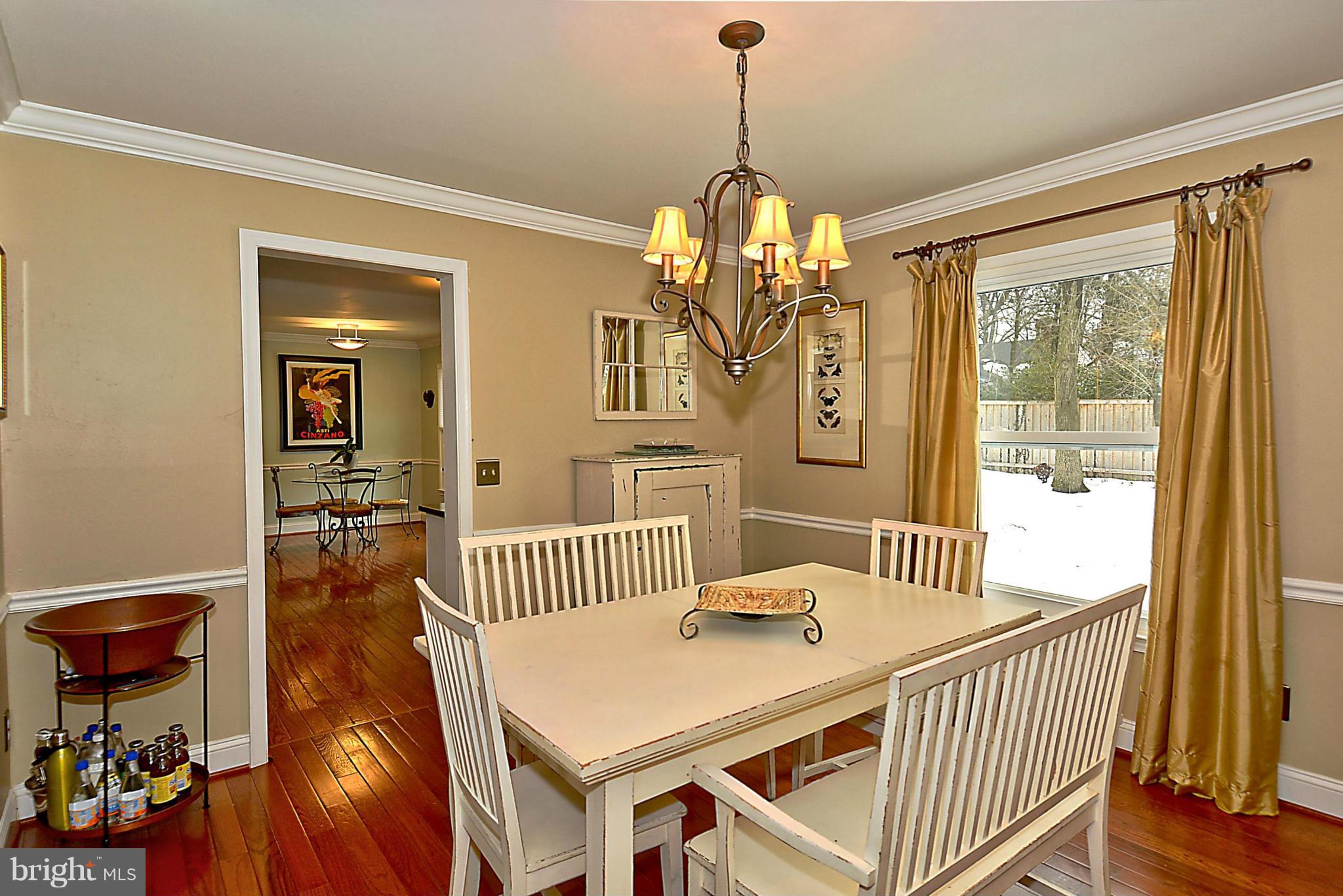 11015 Gainsborough Road Potomac, MD 20854 - Photo 9 of 27 Dining Room