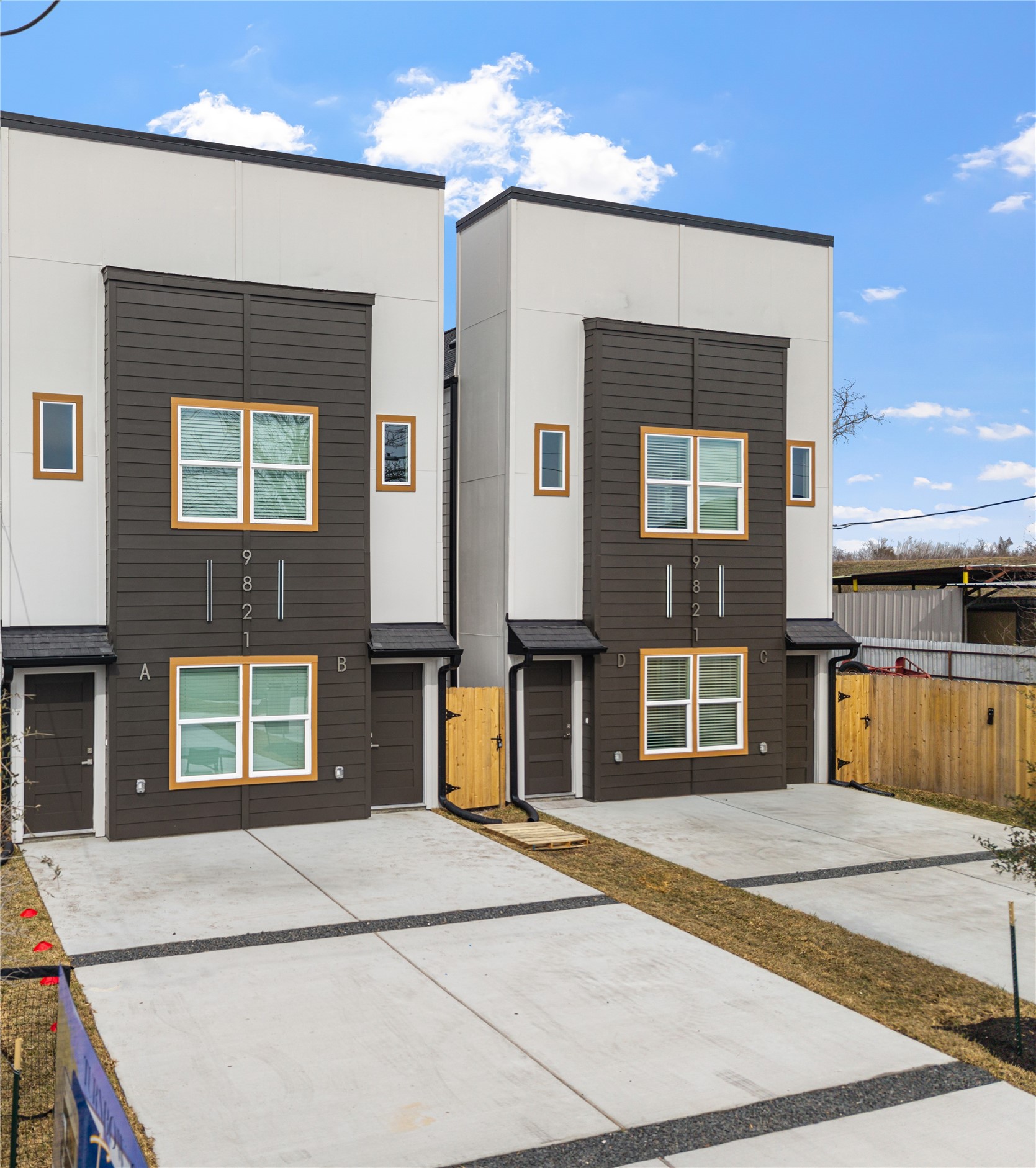 Exterior view 9821 Turnbow AB, and CD