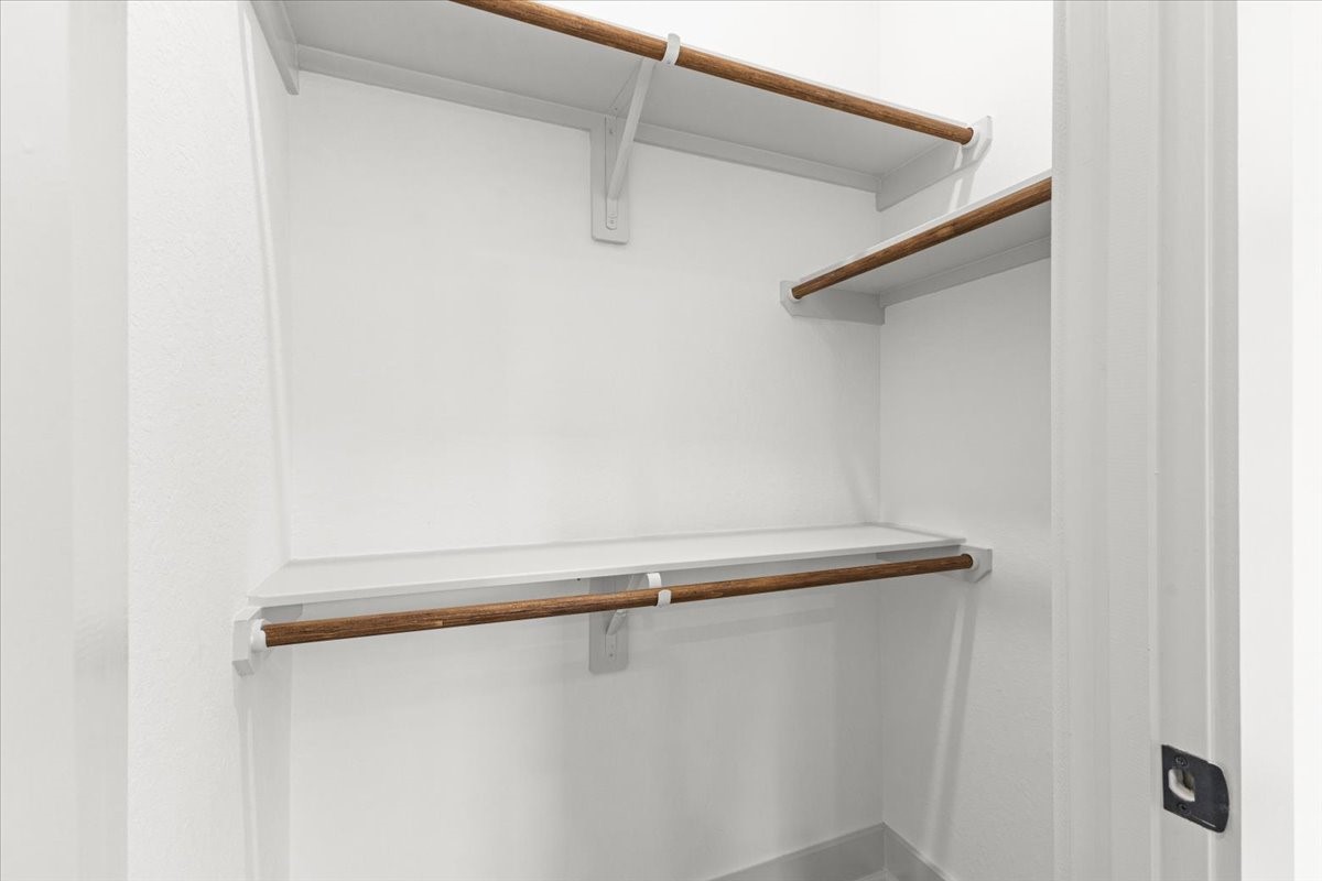 9821 Turnbow Street, Unit CD Houston, TX 77029 - Photo 19 of 27 Primary closet