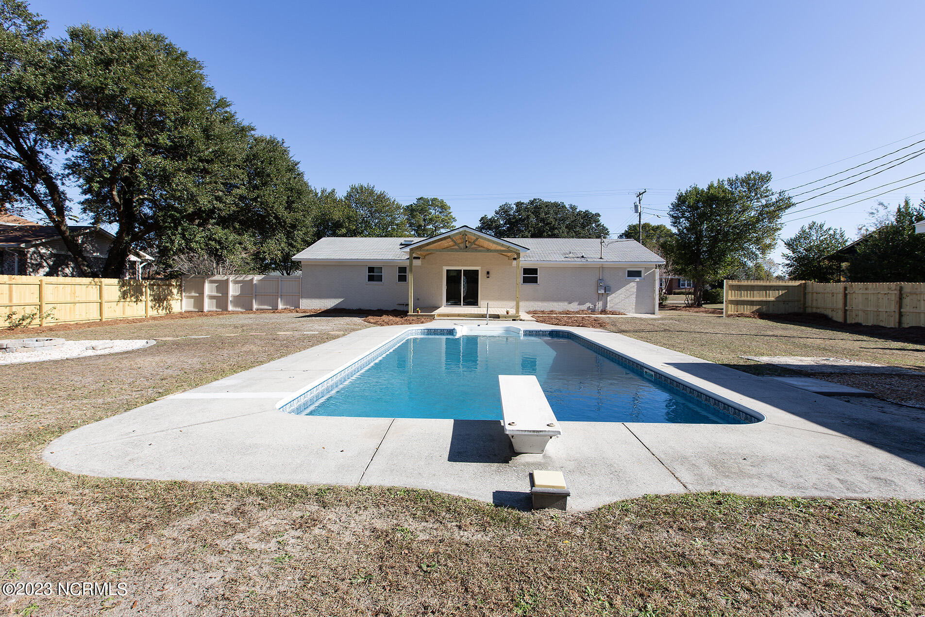214 Spartan Road Wilmington, NC 28405 - Photo 33 of 38 Spartan214-15backLFL33A2134 copy