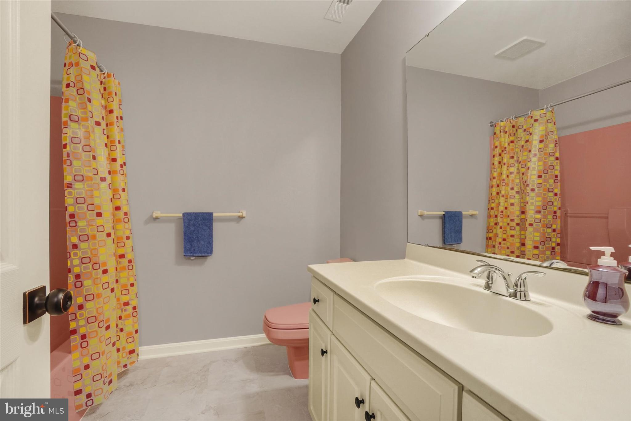 3617 Cheltenham Road York, PA 17402 - Photo 36 of 43 Full Bath
