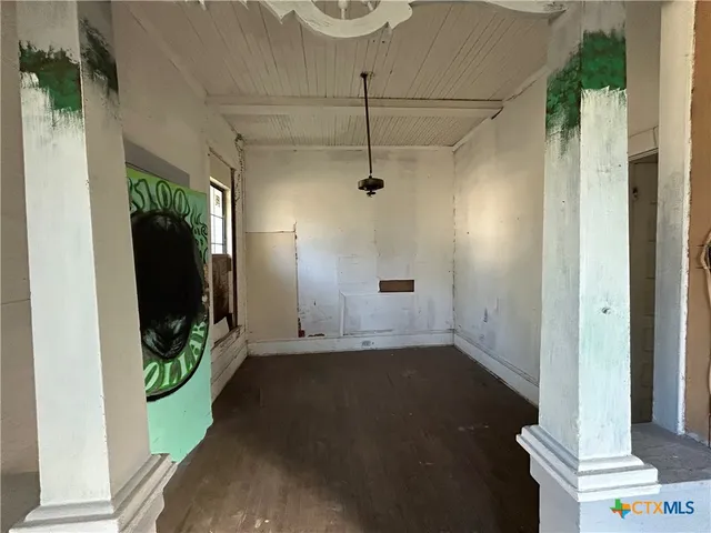 a view of an entryway