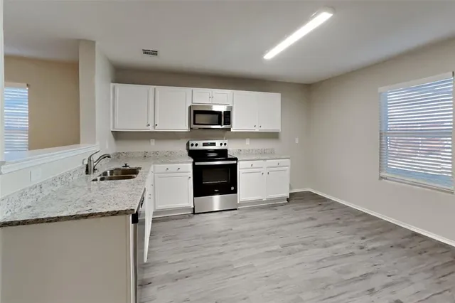 $2,200 | 807 Wild Prairie Drive, Arlington, TX 76002