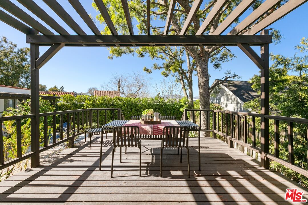 4761 Frieda Drive Los Angeles, CA 90065 - Photo 11 of 23