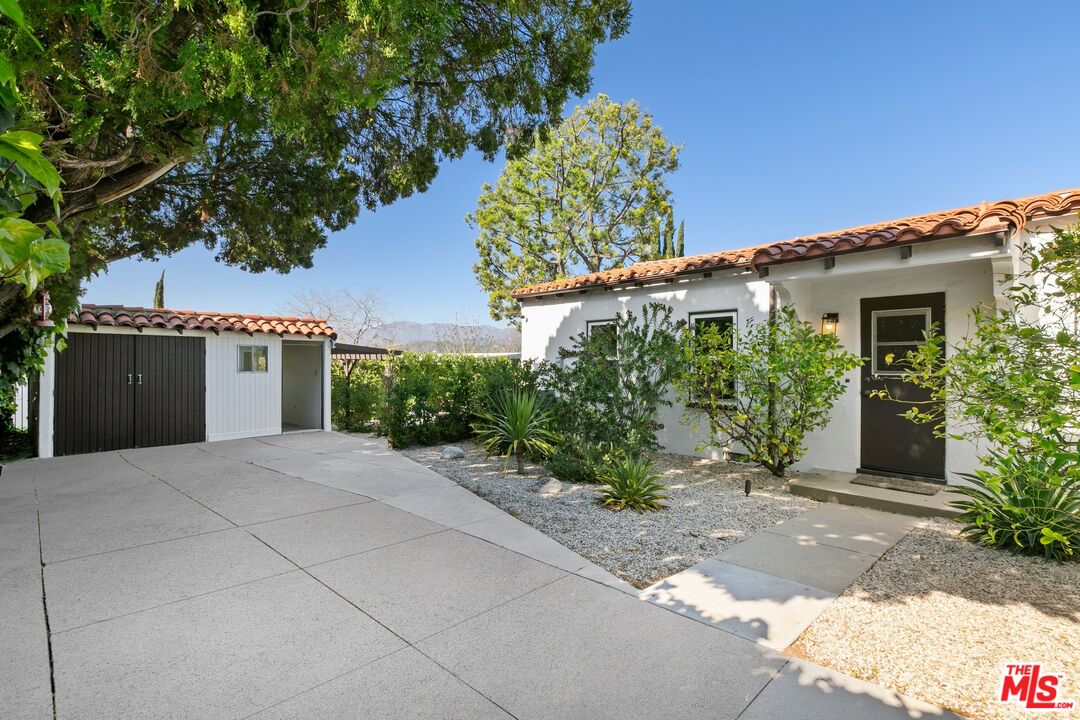 4761 Frieda Drive Los Angeles, CA 90065 - Photo 18 of 23