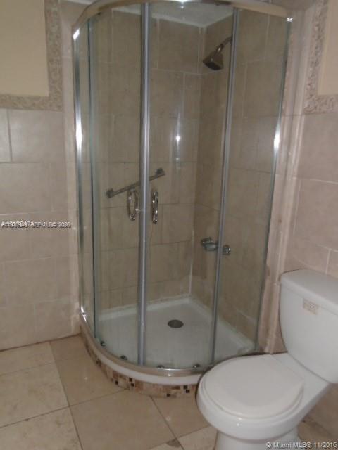 9143 Southwest 77th Avenue, Unit B304 Miami, FL 33156 - Photo 5 of 8