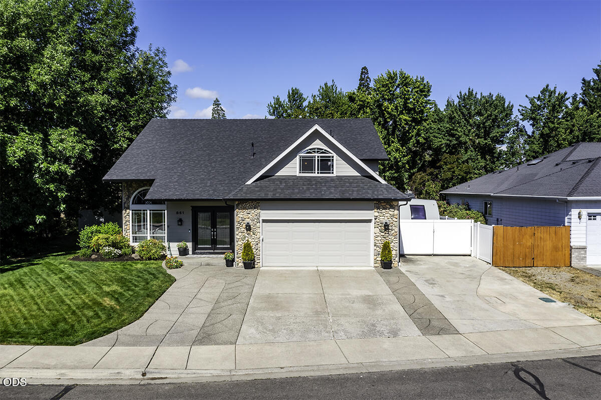 861 Mendolia Way Central Point, OR 97502 - Photo 35 of 35