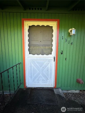 $1,725 | 1314 South 10th Street, Shelton, WA 98584