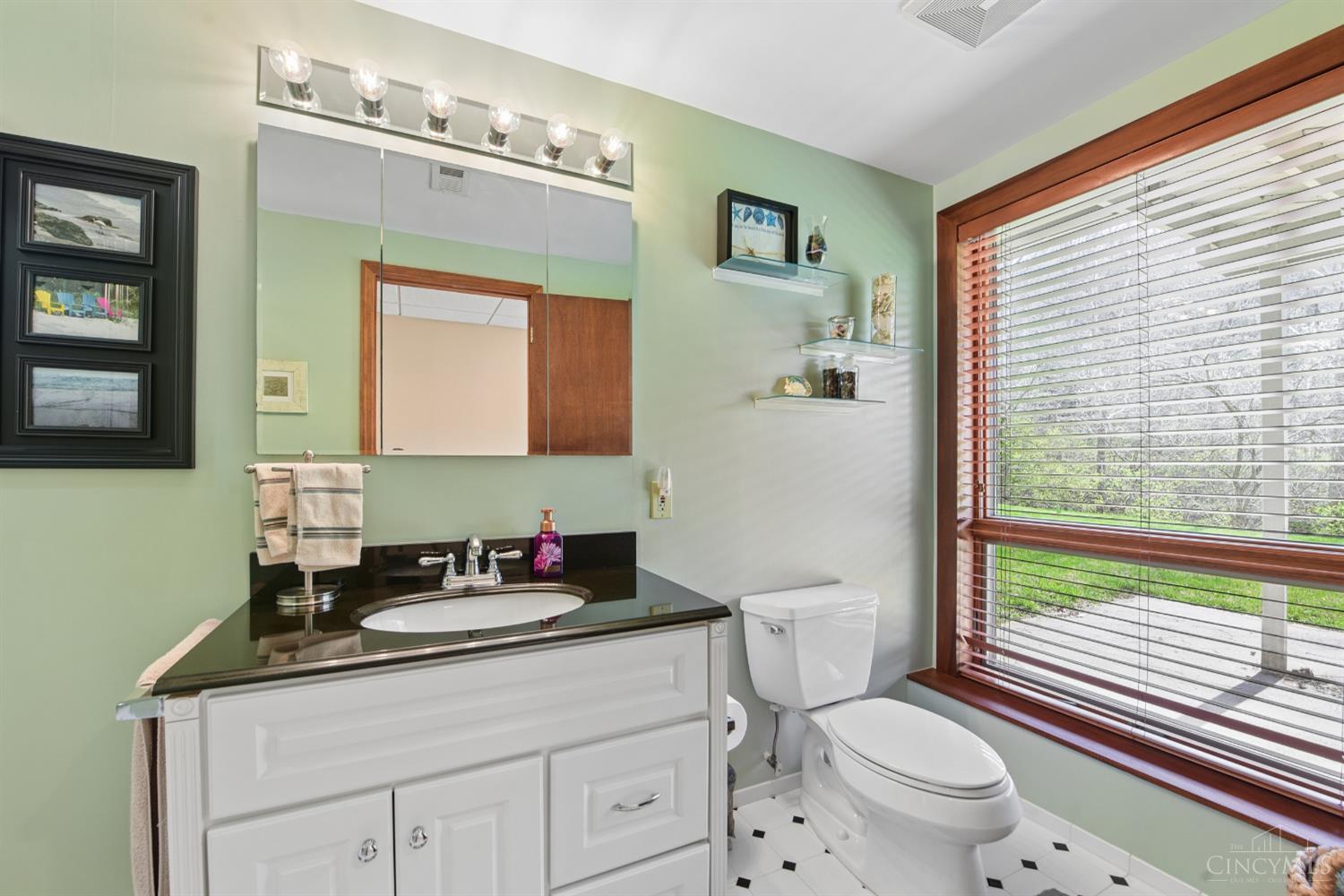 1681 Van Blaricum Road Cincinnati, OH 45233 - Photo 41 of 49
