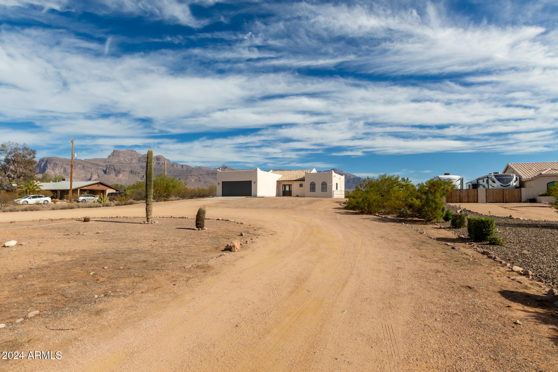 2099 South Mountain View Road Apache Junction, AZ 85119 - Photo 3 of 40 03 - Mountain View