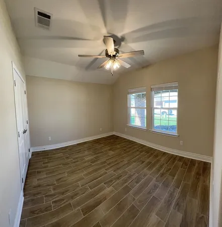 $1,900 | 905 Tippit Lane, Greenville, TX 75402