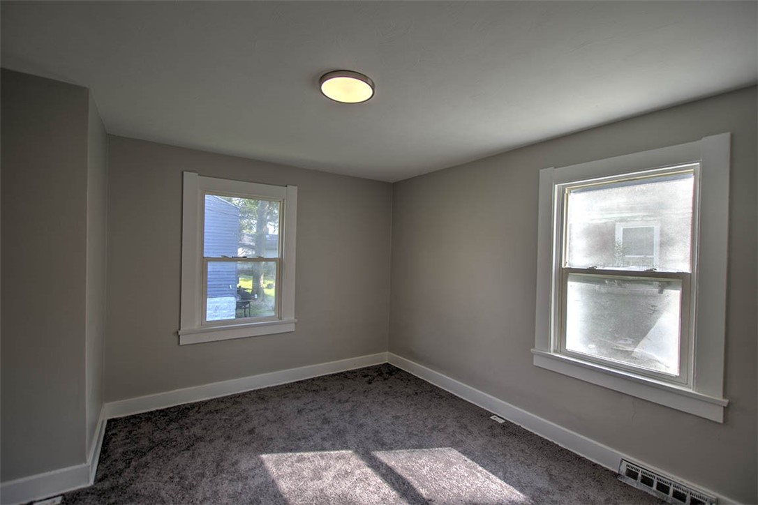 1104 East Moore Street Decatur, IL 62521 - Photo 12 of 19