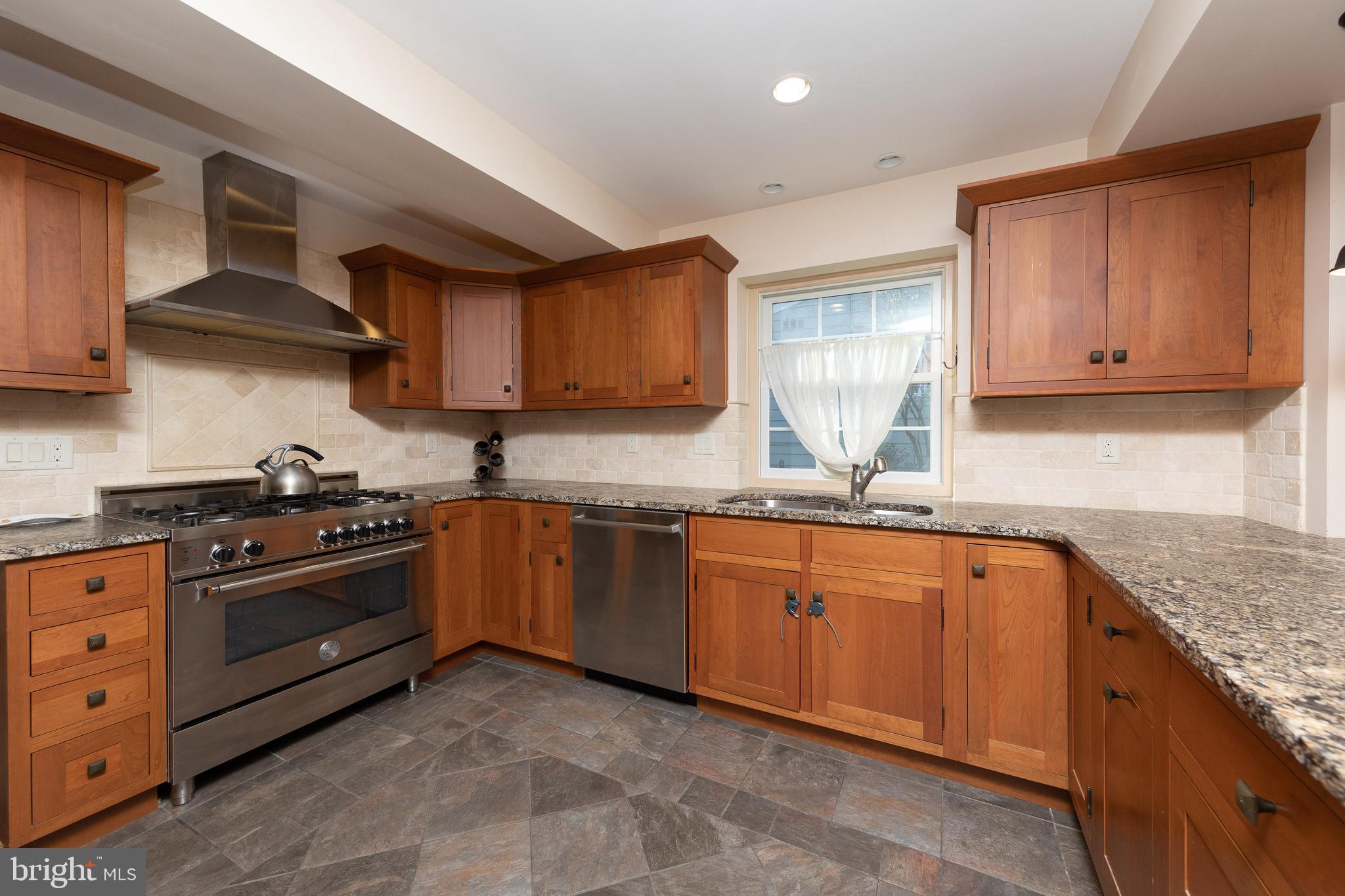 2146 Rush Road Abington, PA 19001 - Photo 9 of 29 Gallery Image 9