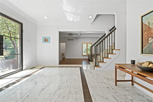 $1,299,000 | 824 Bluespring Lane, Frontenac, MO 63131