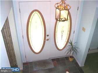 42 Hearthstone Drive Reading, PA 19606 - Photo 3 of 12 Gallery Image 3