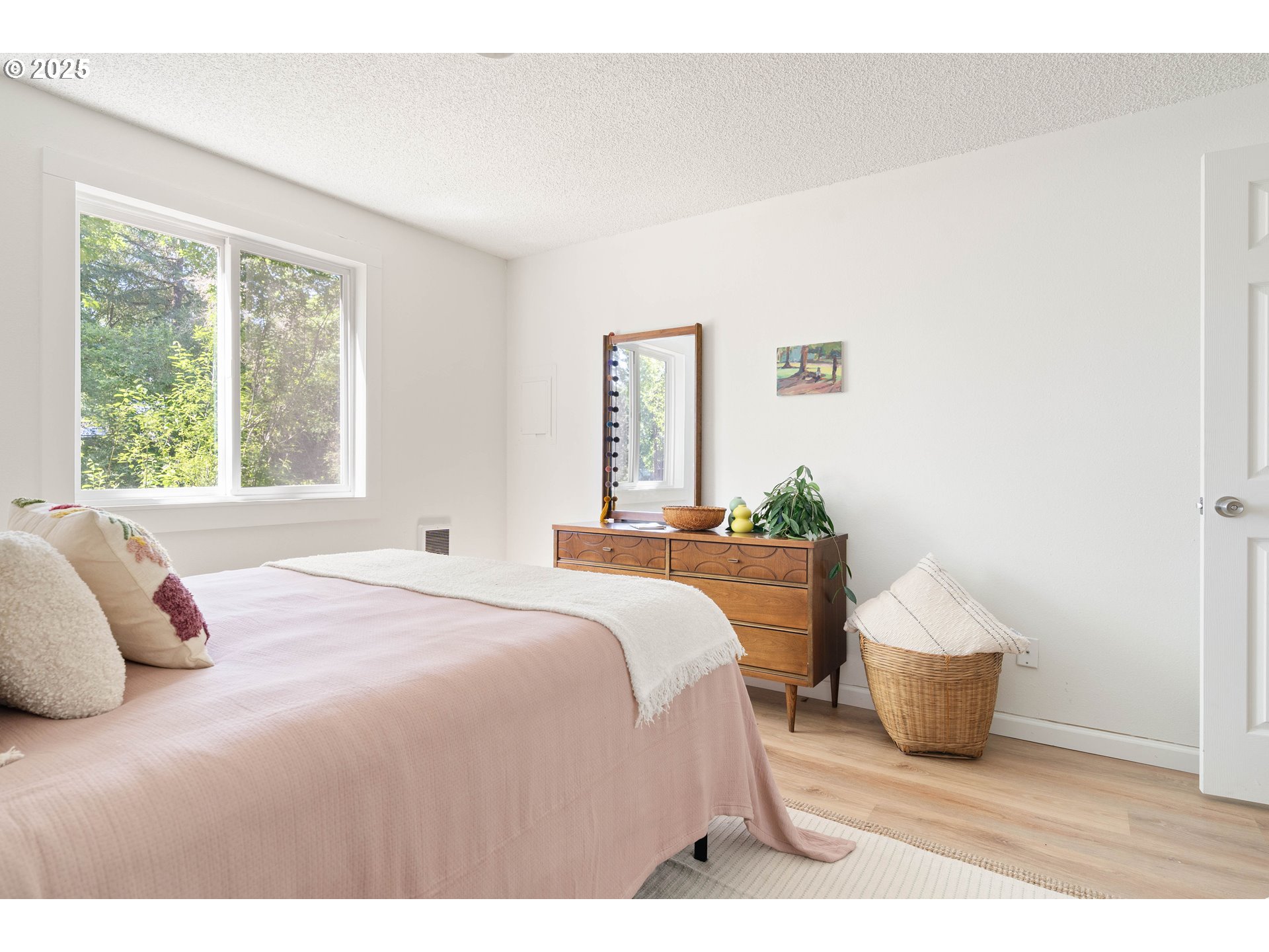 12620 Northwest Barnes Road Portland, OR 97229 - Photo 26 of 28 Gallery Image 26