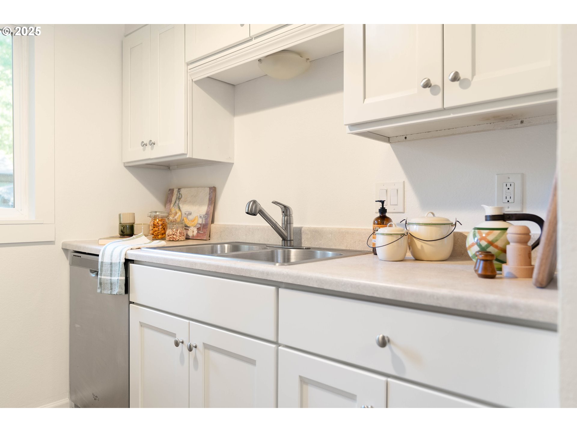 12620 Northwest Barnes Road Portland, OR 97229 - Photo 10 of 28 Gallery Image 10