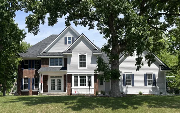 $775,000 | 8940 Highview Lane, Woodbury, MN 55125