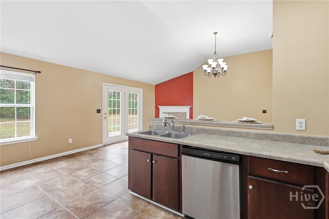 35 Farmers Circle Ellabell, GA 31308 - Photo 7 of 18