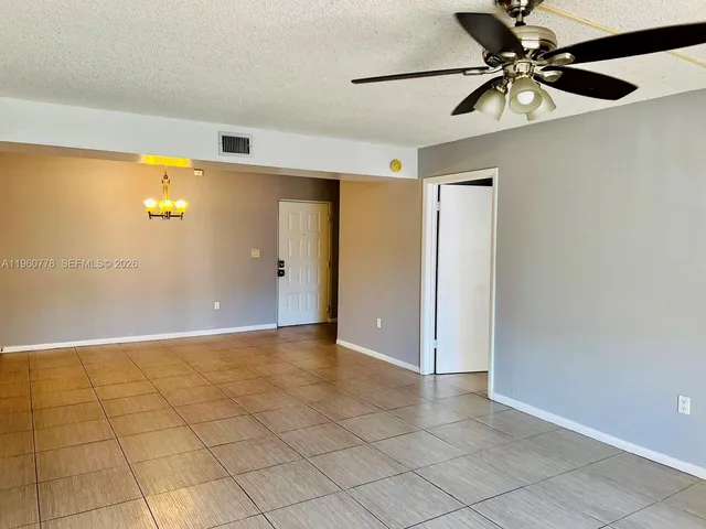 $2,100 | 721 North Pine Island Road, Unit 302, Plantation, FL 33324