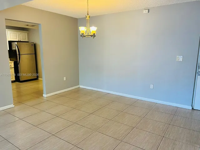 $2,100 | 721 North Pine Island Road, Unit 302, Plantation, FL 33324