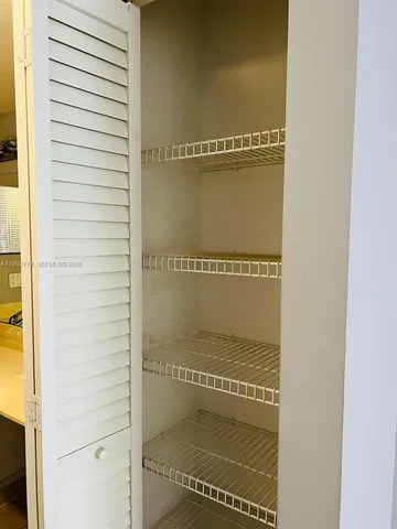 $2,100 | 721 North Pine Island Road, Unit 302, Plantation, FL 33324