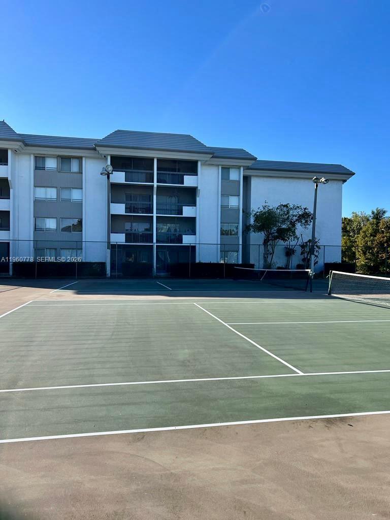 721 North Pine Island Road, Unit 302 Plantation, FL 33324 - Photo 4 of 22