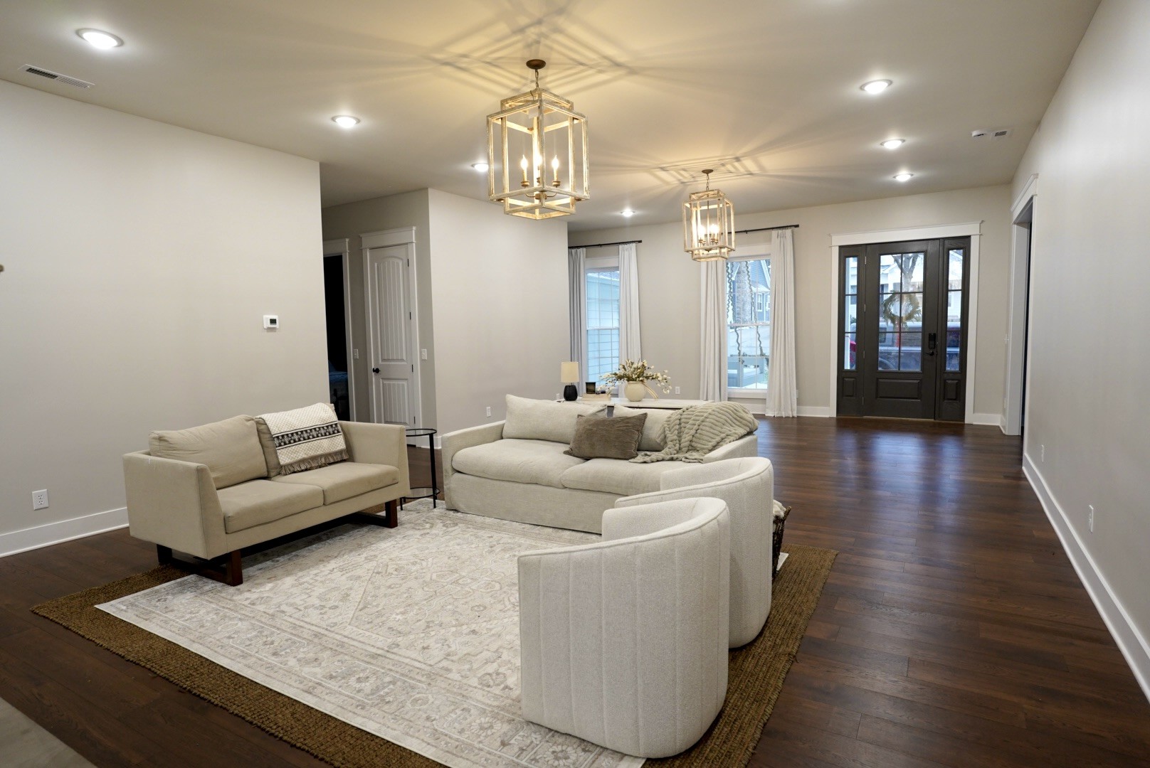 807 North Maple Street Murfreesboro, TN 37130 - Photo 5 of 16 a living room with furniture and wooden floor