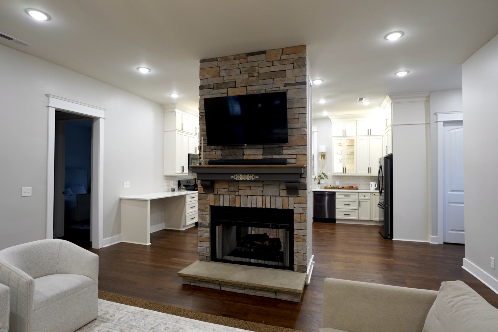 807 North Maple Street Murfreesboro, TN 37130 - Photo 6 of 16 a living room with furniture and a fireplace