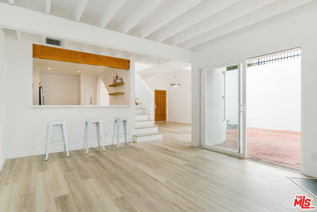 29221 Heathercliff Road, Unit 4 Malibu, CA 90265 - Photo 12 of 42