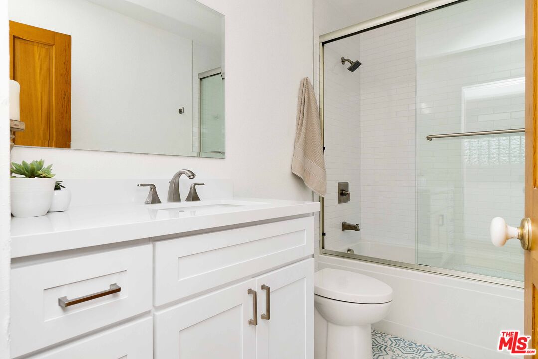 29221 Heathercliff Road, Unit 4 Malibu, CA 90265 - Photo 19 of 42