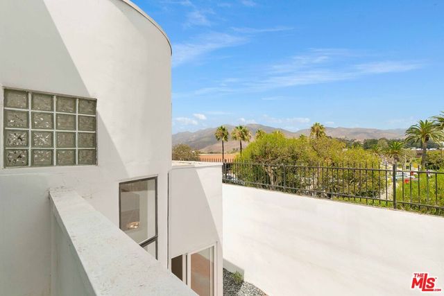 $7,250 | 29221 Heathercliff Road, Unit 4, Malibu, CA 90265