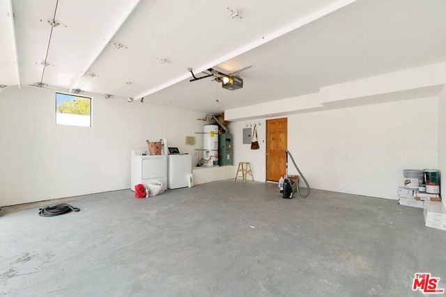 $7,250 | 29221 Heathercliff Road, Unit 4, Malibu, CA 90265