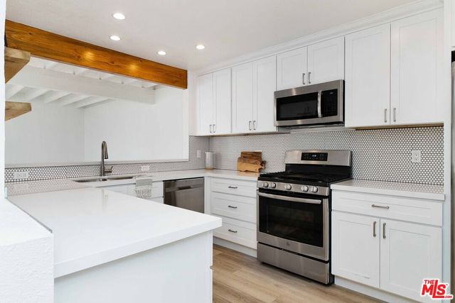 $7,250 | 29221 Heathercliff Road, Unit 4, Malibu, CA 90265