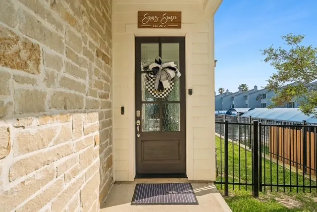 $1,195,000 | 15145 Marina Drive, Conroe, TX 77356