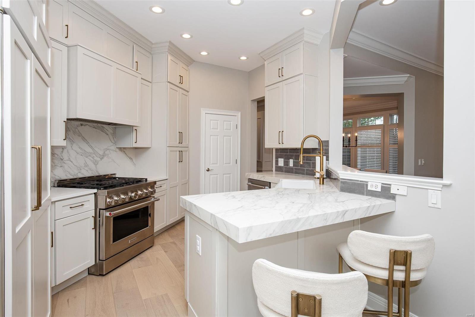 597 Upper Conway Circle Chesterfield, MO 63017 - Photo 12 of 26