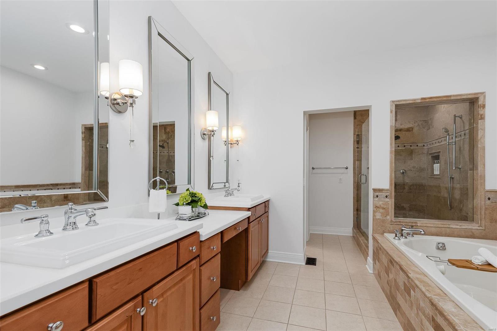 597 Upper Conway Circle Chesterfield, MO 63017 - Photo 17 of 26