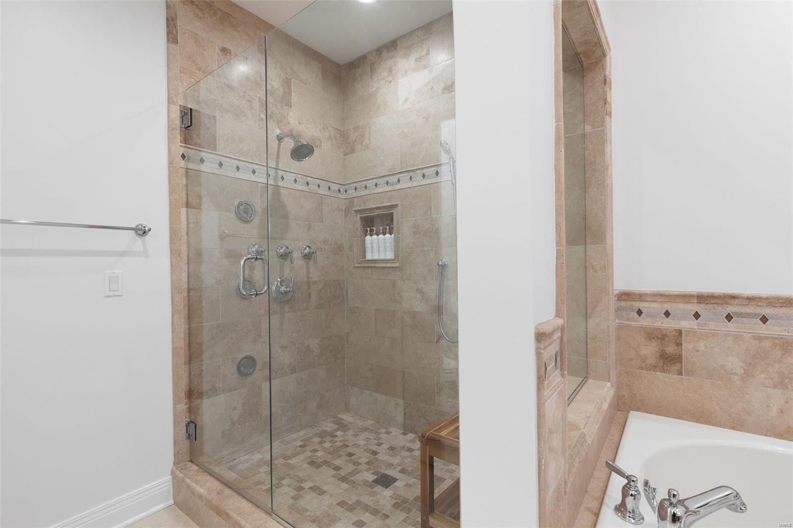 597 Upper Conway Circle Chesterfield, MO 63017 - Photo 18 of 26