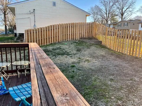 $250,000 | 180 Chinon Drive, St. Louis, MO 63129