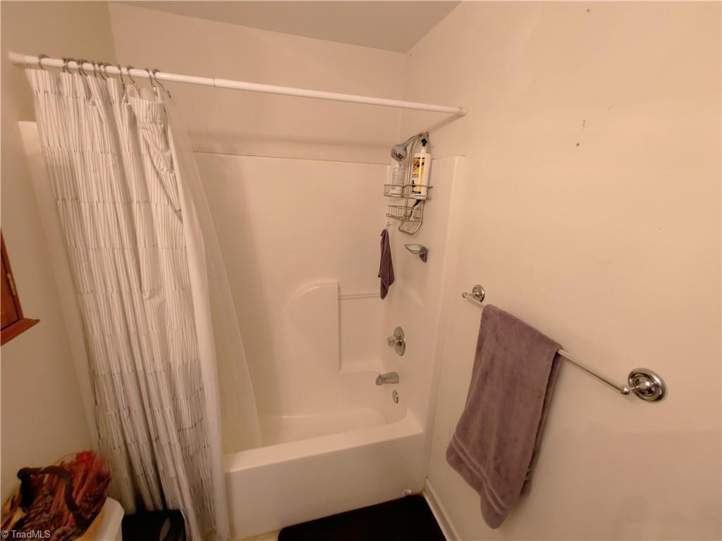 143 Falling Brook Road Stokesdale, NC 27357 - Photo 22 of 27 Gallery Image 22