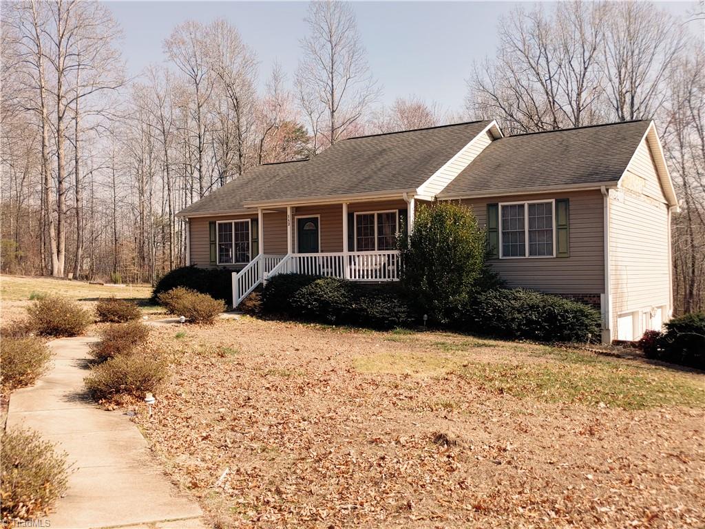 143 Falling Brook Road Stokesdale, NC 27357 - Photo 3 of 27 Gallery Image 3