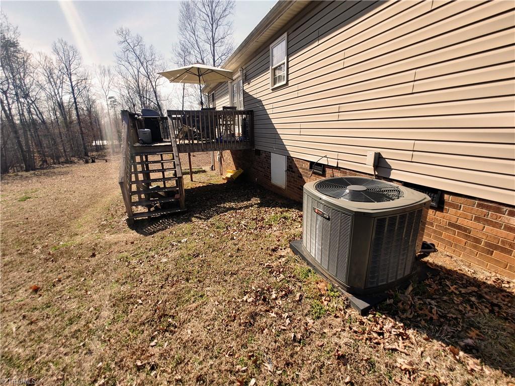 143 Falling Brook Road Stokesdale, NC 27357 - Photo 6 of 27 Gallery Image 6