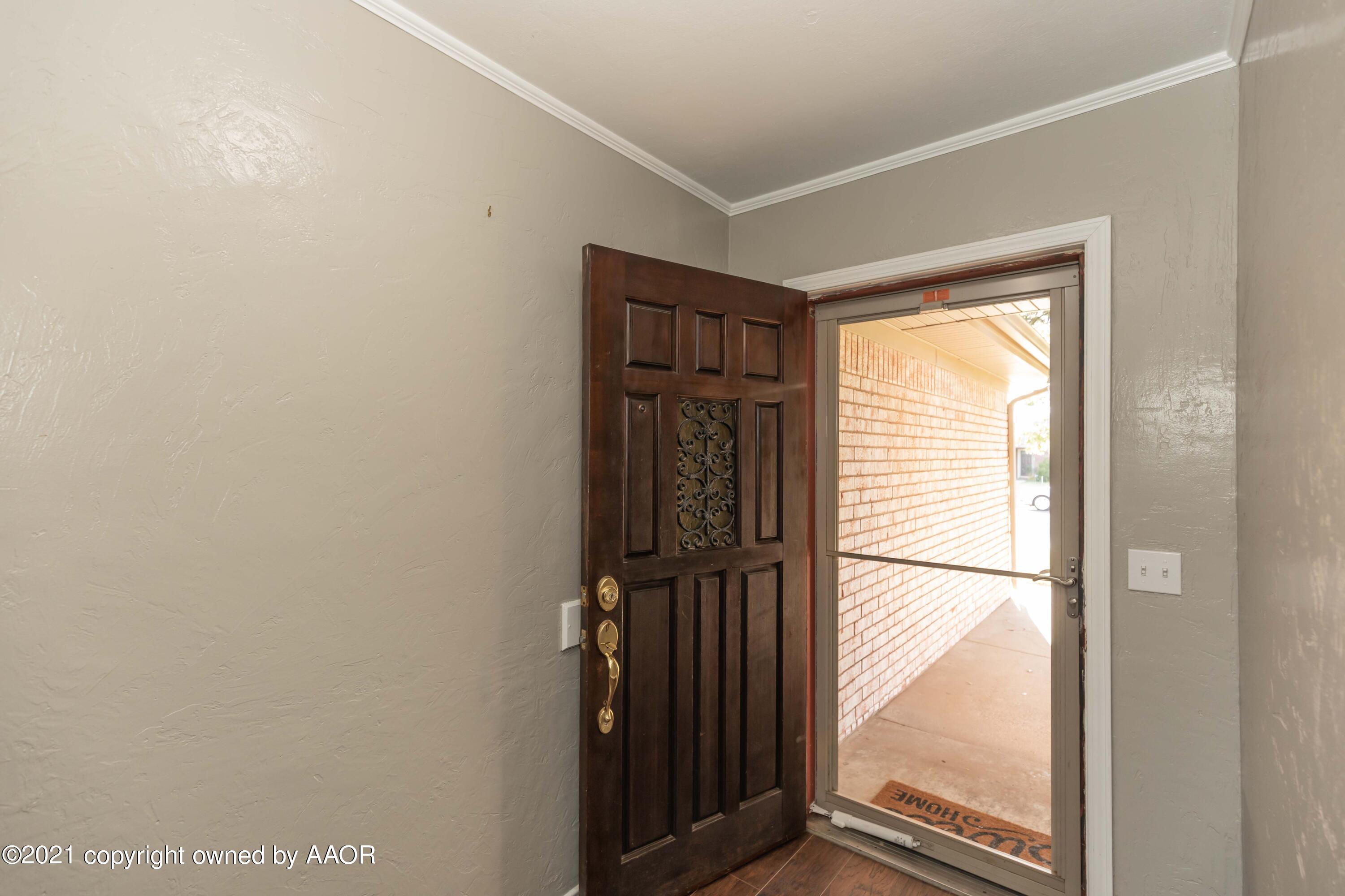 5142 McCarty Boulevard Amarillo, TX 79110 - Photo 4 of 38 a view of front door