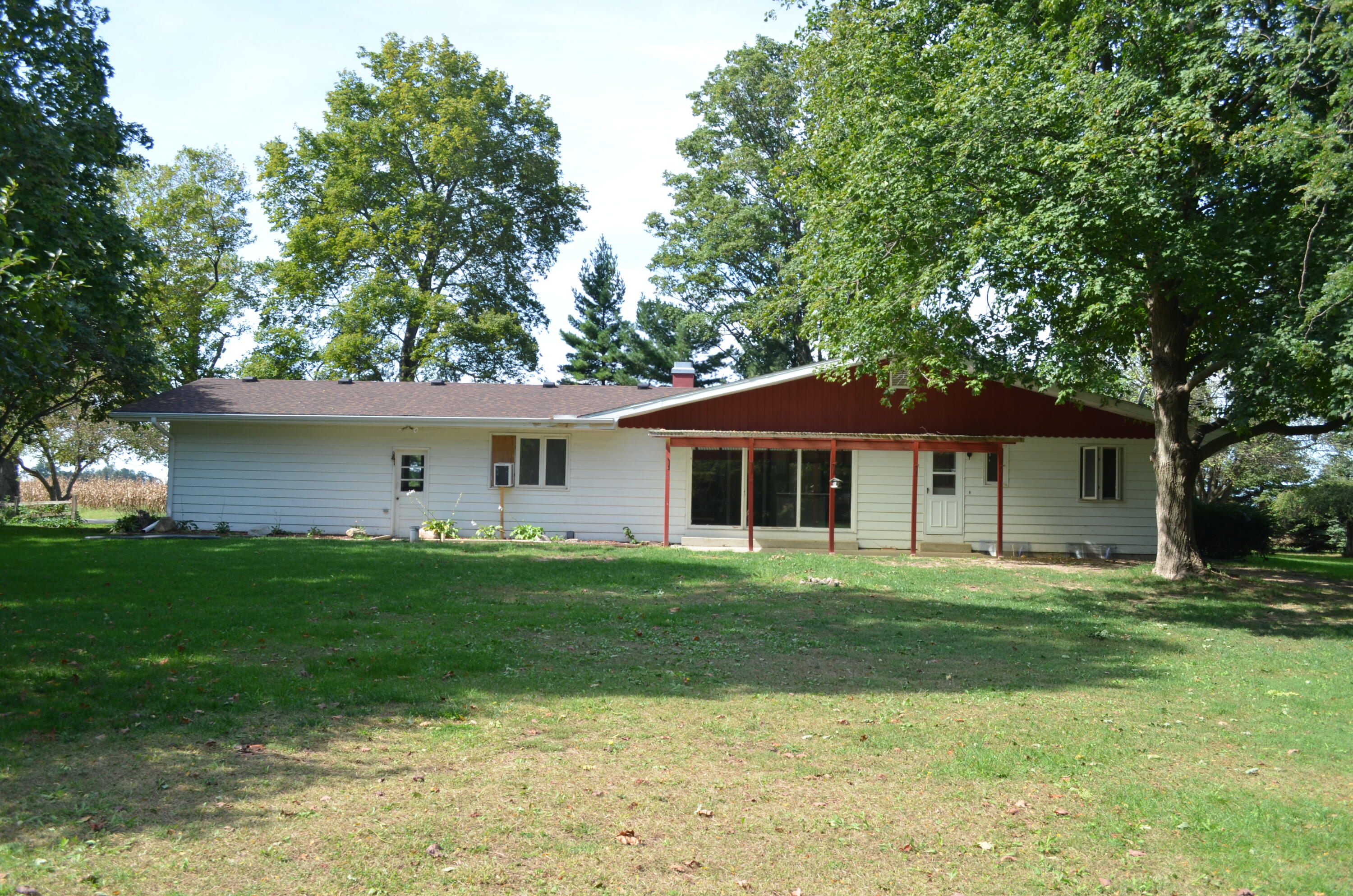 54693 Silver Street Mendon, MI 49072 - Photo 4 of 42 DSC_0884