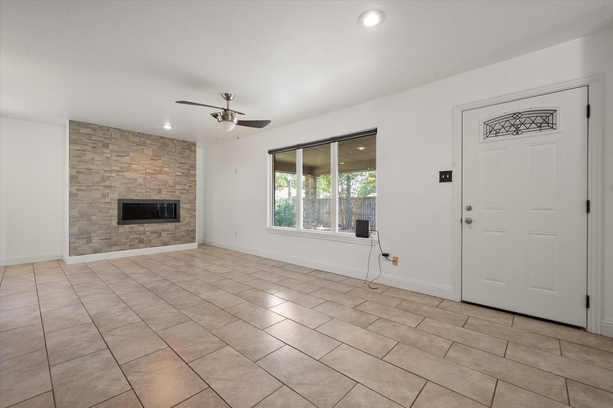 7009 Albany Avenue Lubbock, TX 79424 - Photo 12 of 14 32-7009 Albany_5461