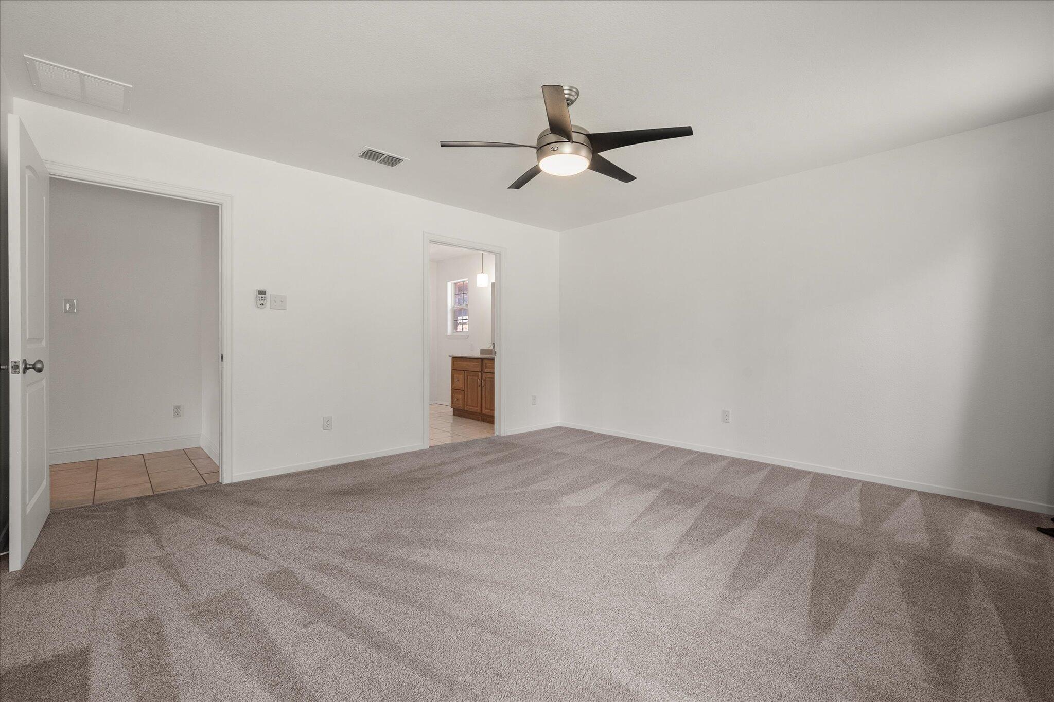 7009 Albany Avenue Lubbock, TX 79424 - Photo 6 of 14 20-7009 Albany_5386