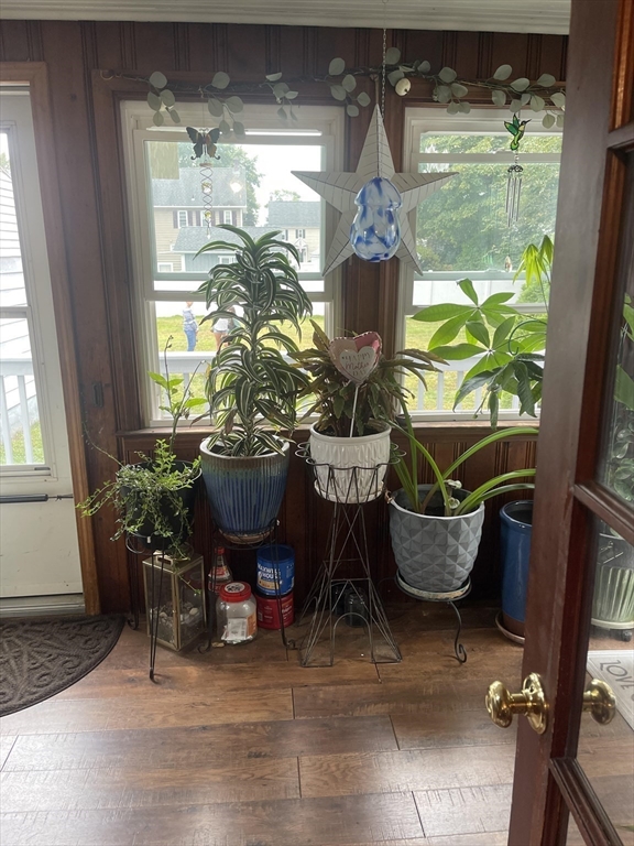 31 Sterling Road Agawam, MA 01001 - Photo 16 of 17 Gallery Image 16