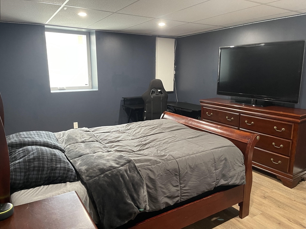 31 Sterling Road Agawam, MA 01001 - Photo 6 of 17 Gallery Image 6