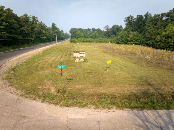 $165,000 | 21578 Jefferson Road, Morley, MI 49336