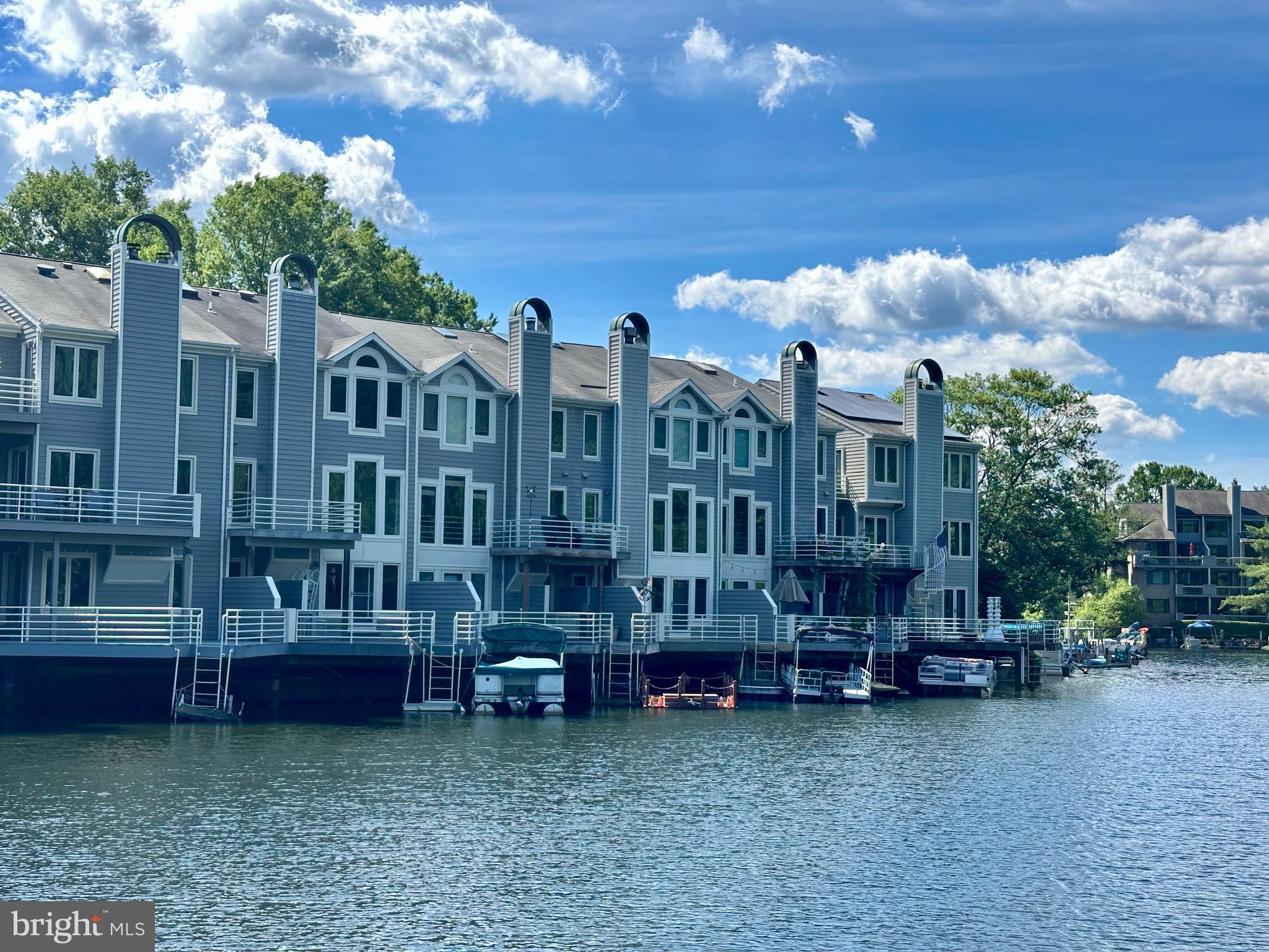 1975 Lakeport Way Reston, VA 20191 - Photo 1 of 35